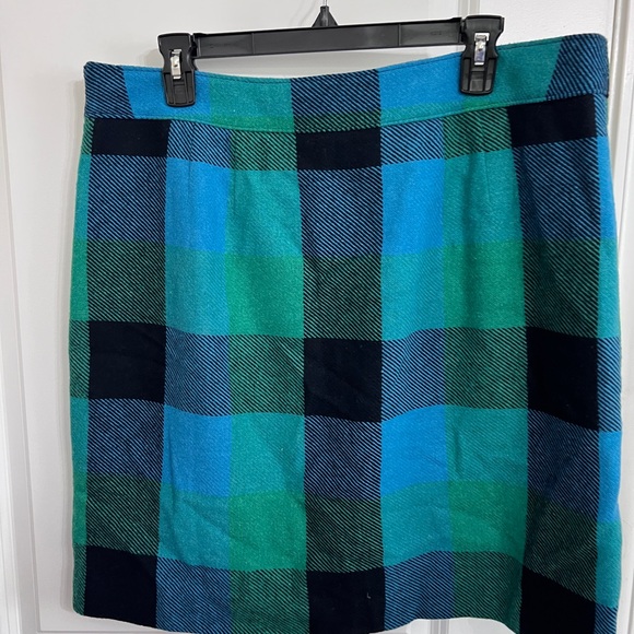 Talbots Blue and Green Wrap Skirt Knee-Length Casual - Like New Worn Twice - Picture 2 of 3